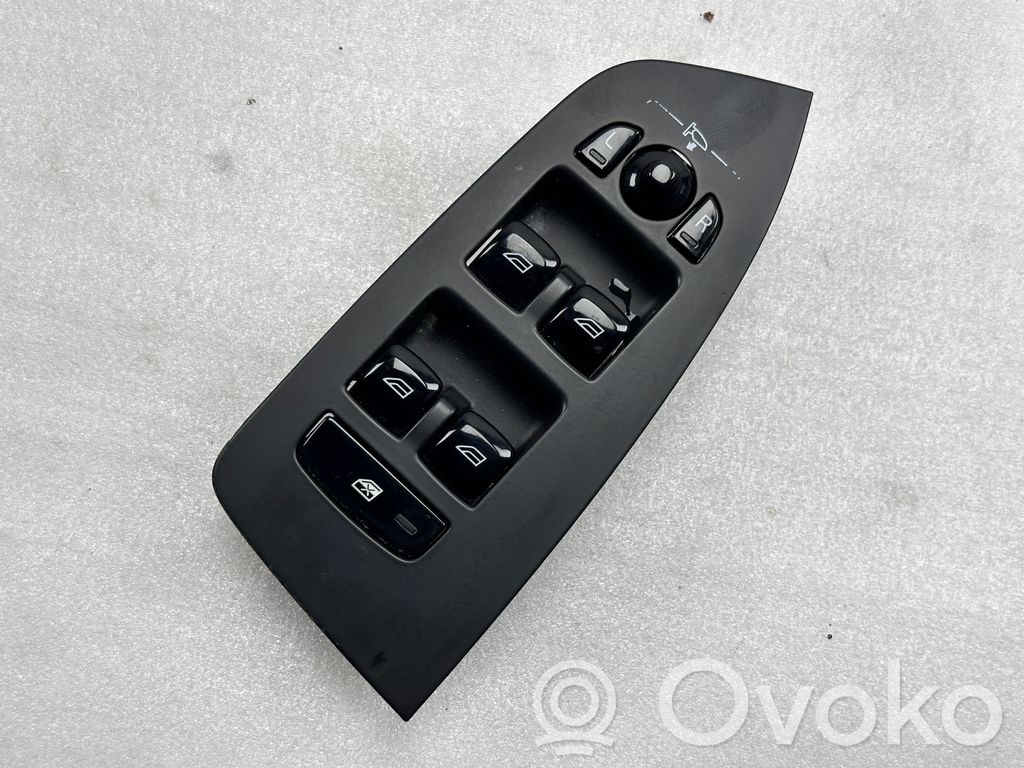 Volvo XC90 Electric window control switch 