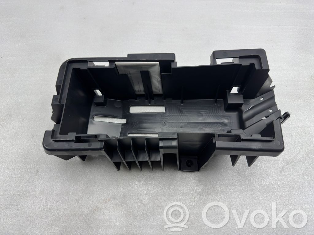 Mercedes-Benz GL X166 Fuse box cover 