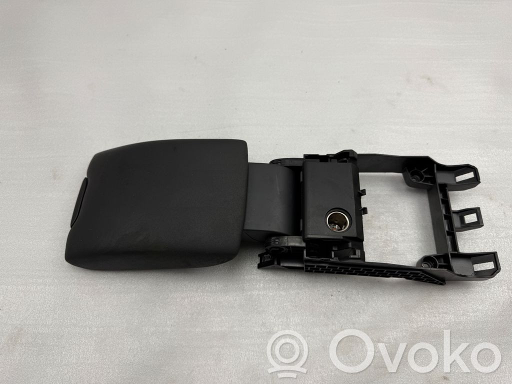 Armrest   30755587