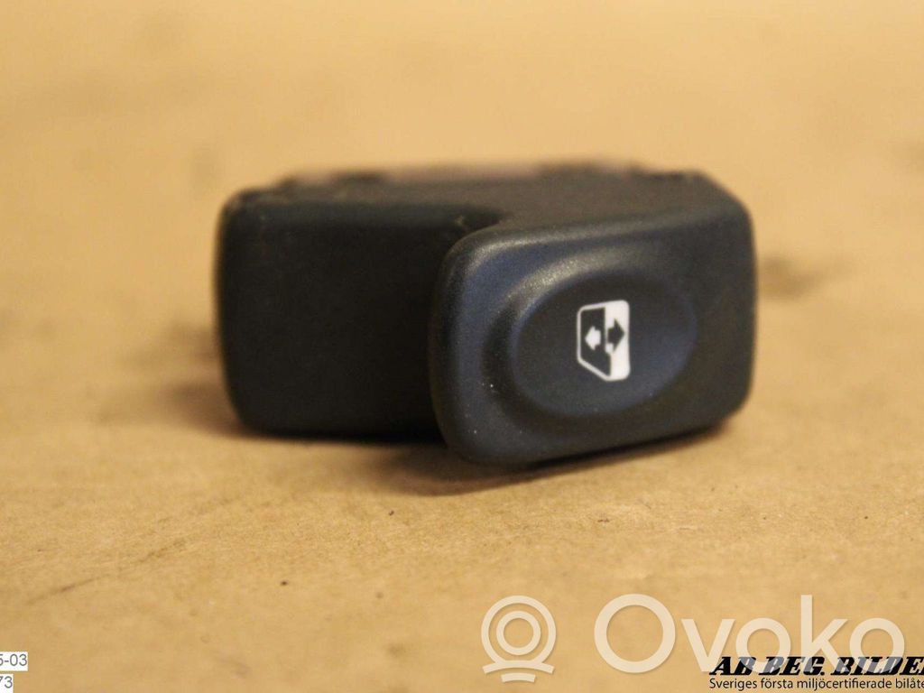 Electric window control switch   838100C