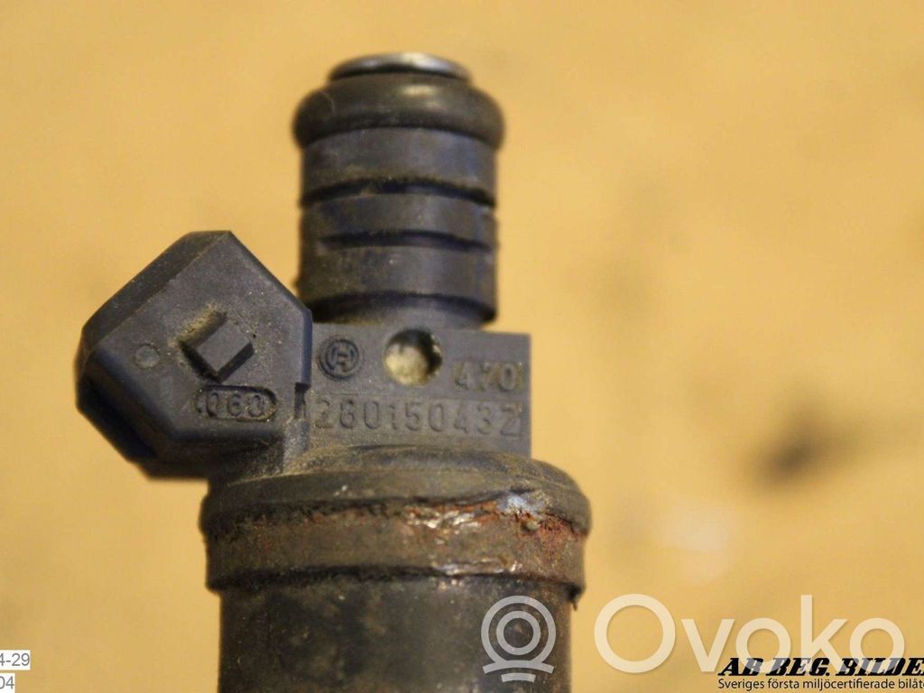 Saab 9000 CS Fuel injector 