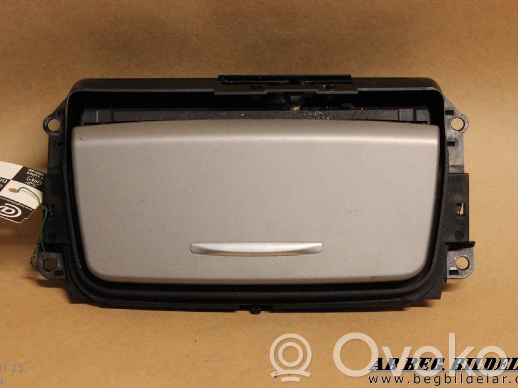 BMW 3 E90 E91 Ashtray (front) 