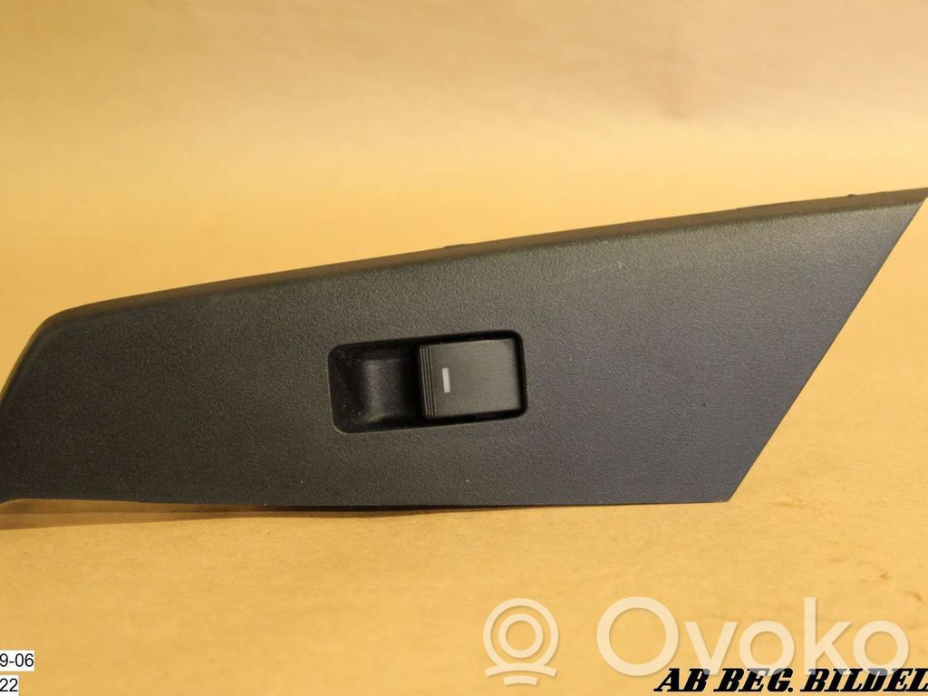 Electric window control switch   BBP366380A