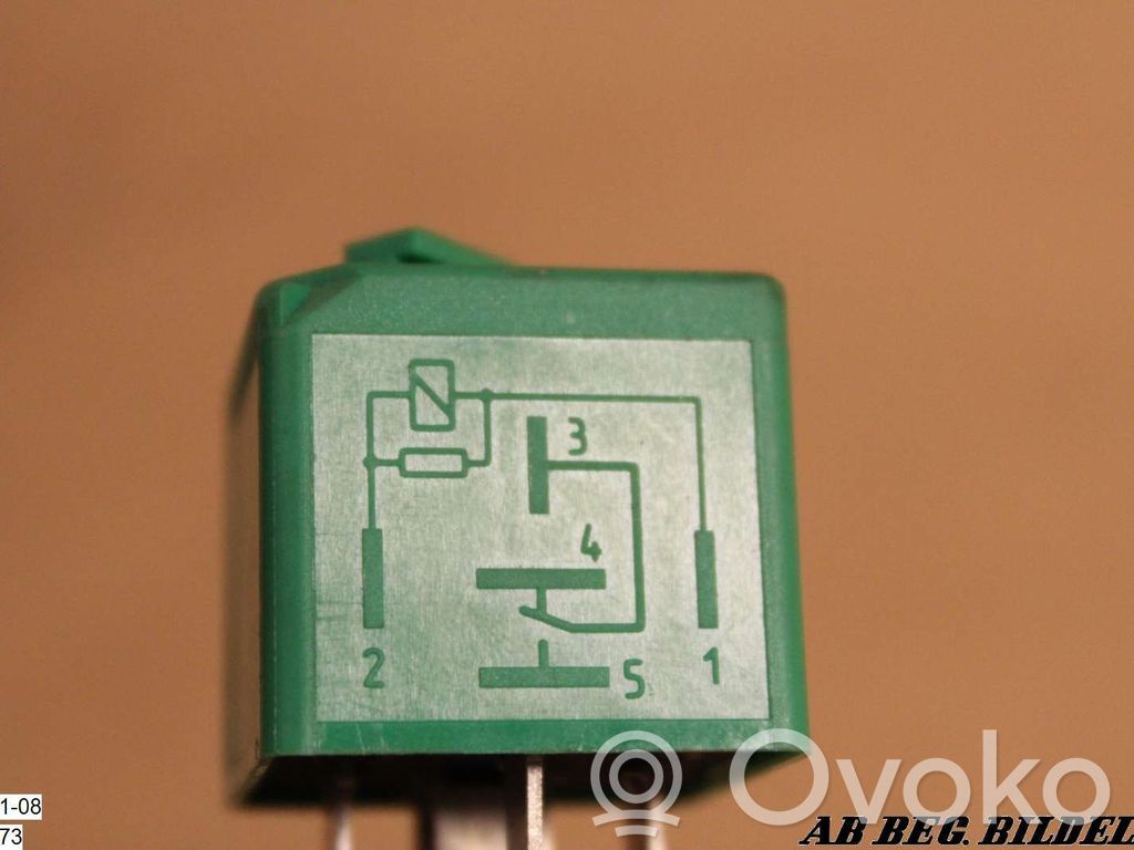Otros relés   93BG13A025AA