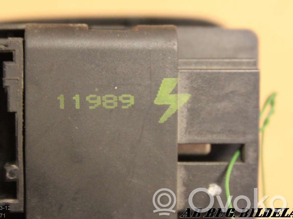Peugeot Expert Electric window control switch 