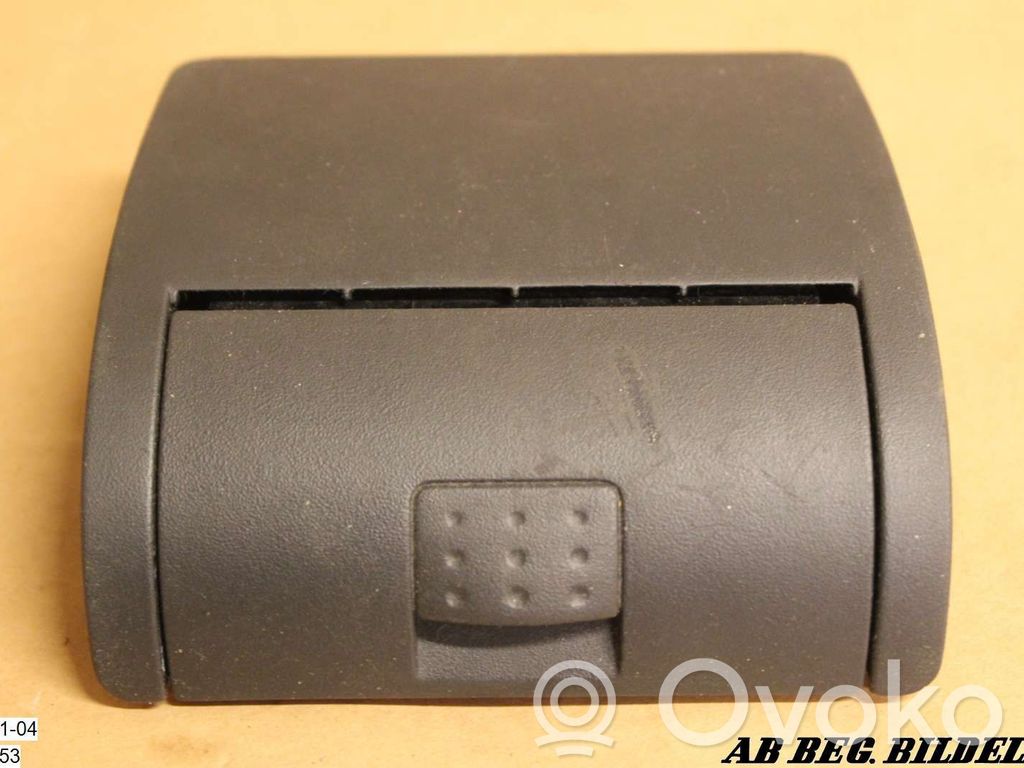Ashtray (front)   09114445