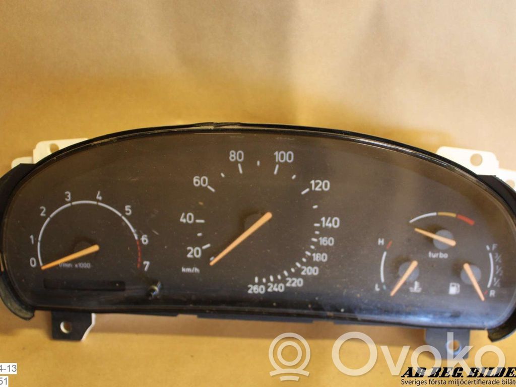 Saab 9-5 Speedometer (instrument cluster) 