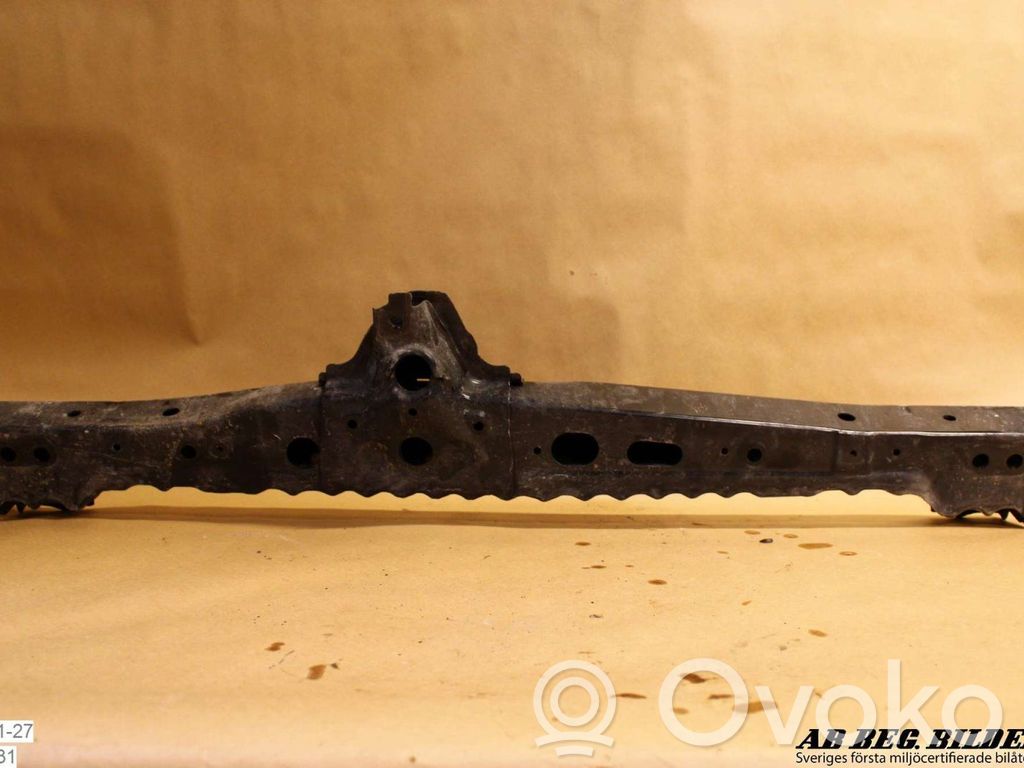 Toyota Auris E180 Subcadru frontal 