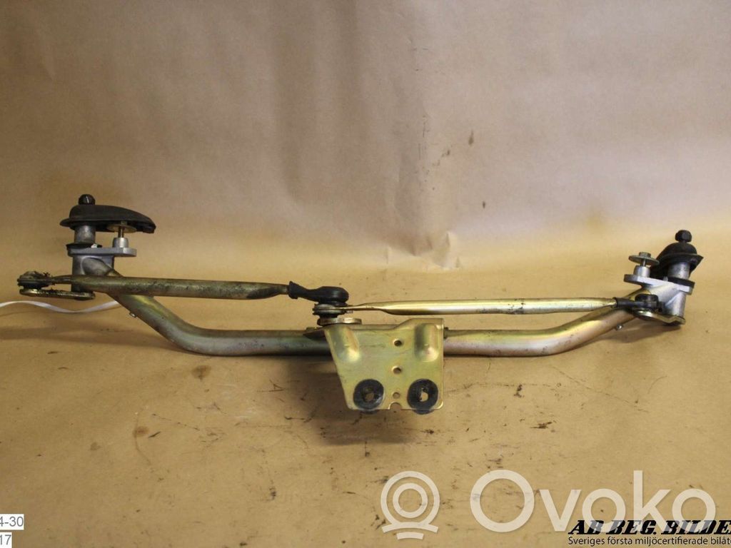 Front wiper linkage   9123571