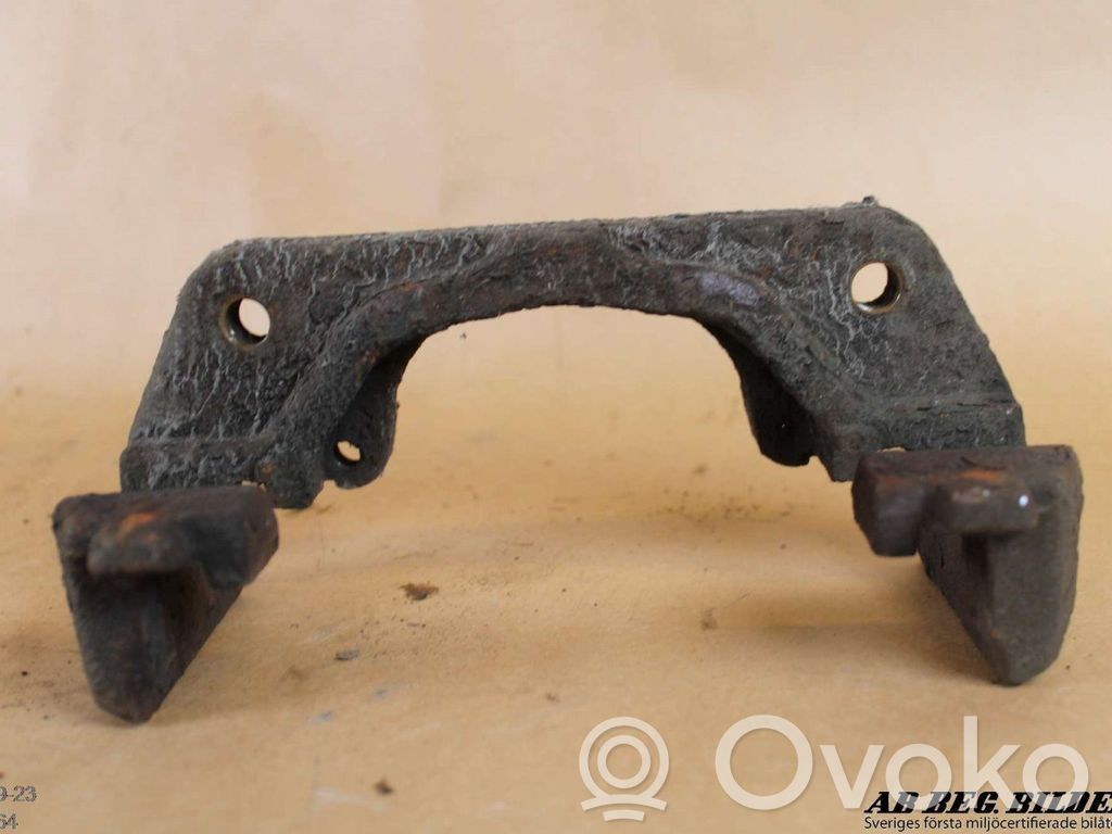 BMW 5 E60 E61 Front Brake Caliper Pad/Carrier 
