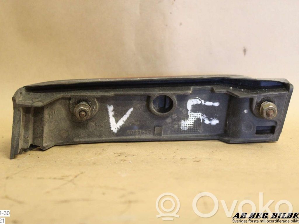 Saab 9000 CS Front bumper mounting bracket 