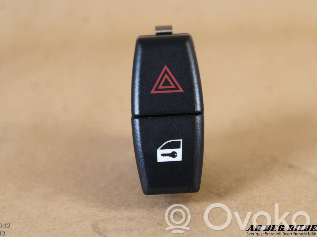 Hazard light switch   6131691950604