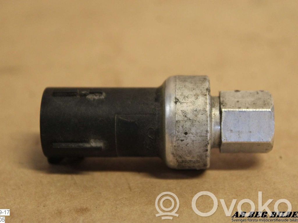 Ilmastointilaitteen paineanturi (A/C)   6L2419D594BA