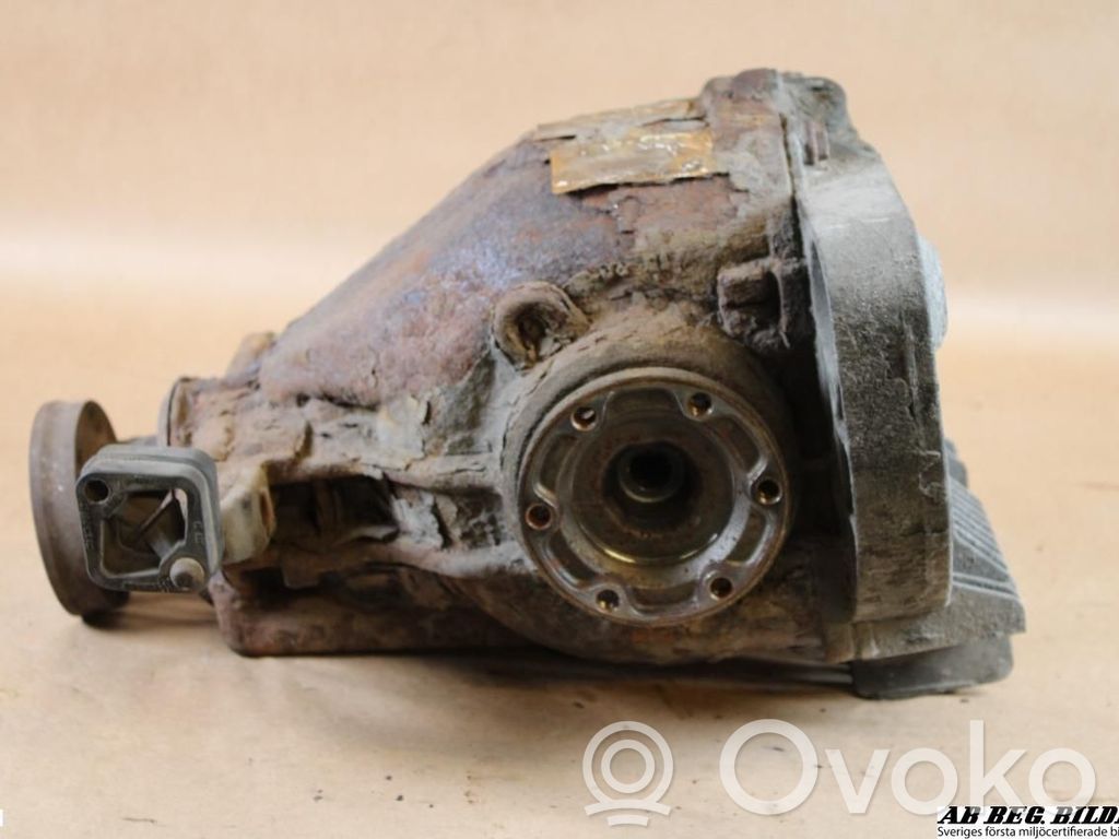 BMW 5 E60 E61 Galinis reduktorius 