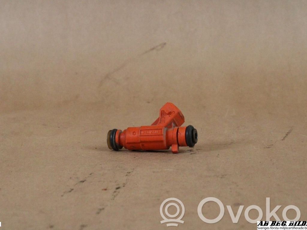 Peugeot 206 Fuel injector 