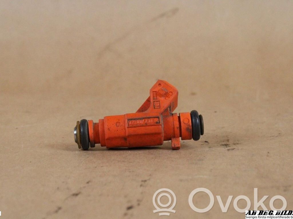 Peugeot 206 Fuel injector 