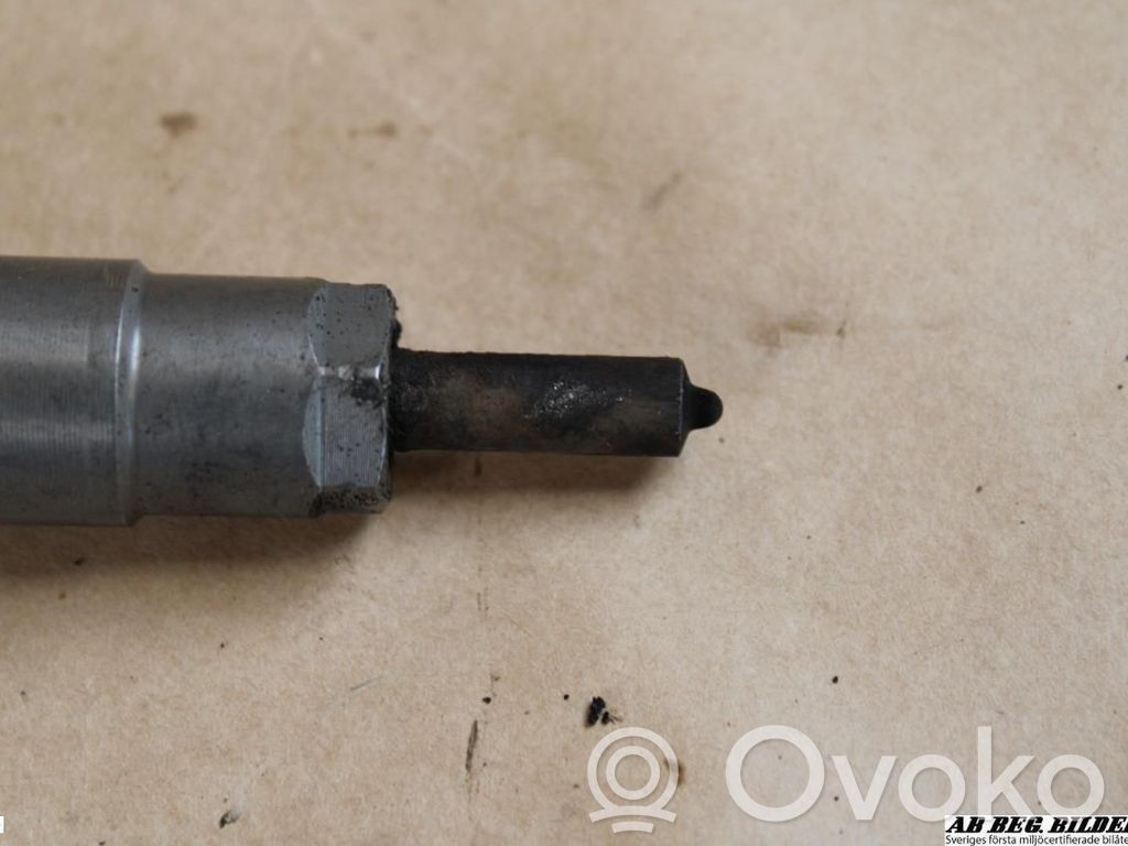 Inyector de combustible   059130855AX,059130277BD