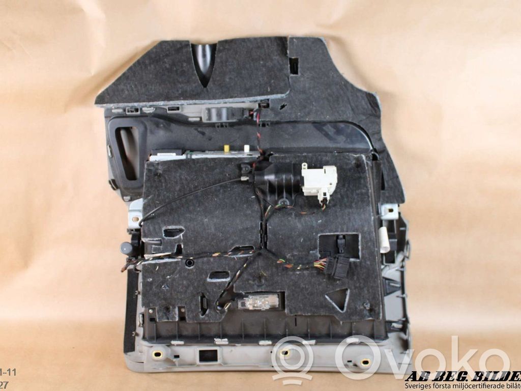 Audi A6 S6 C6 4F Schowek deski rozdzielczej / Komplet 