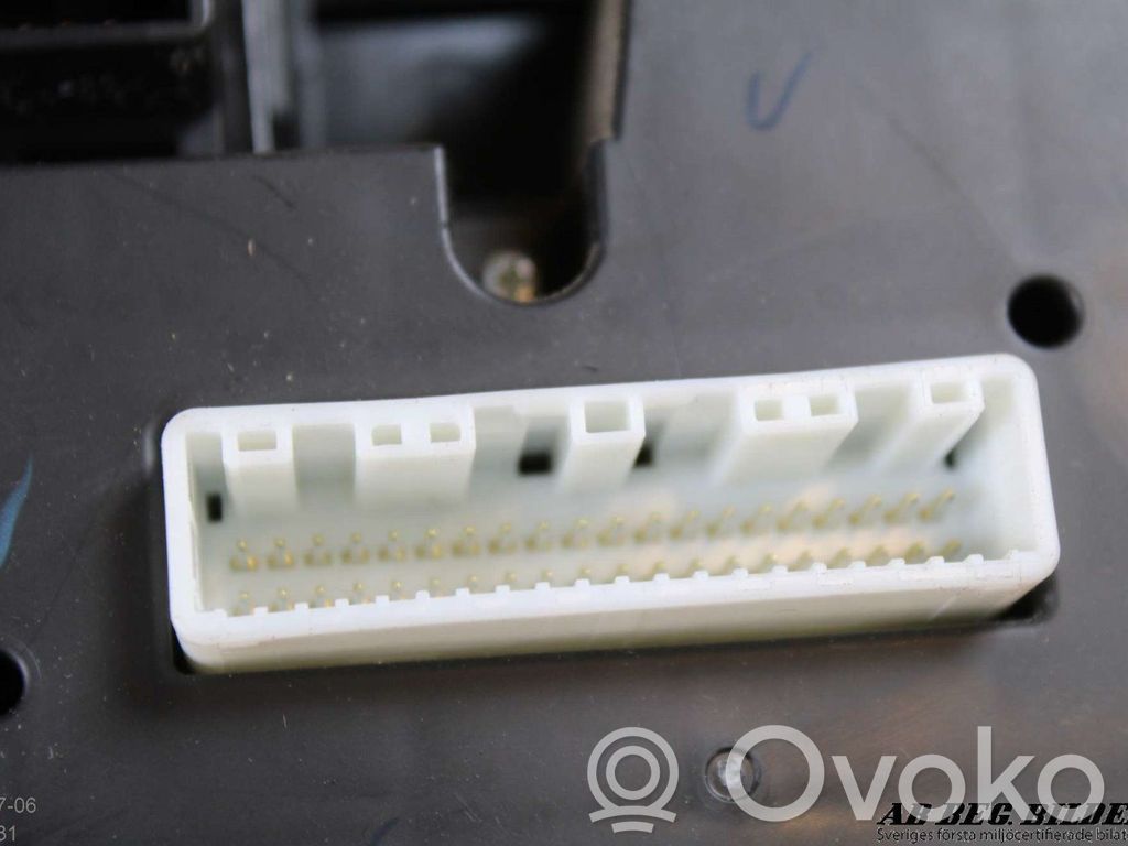 Climate control unit   72311FG030