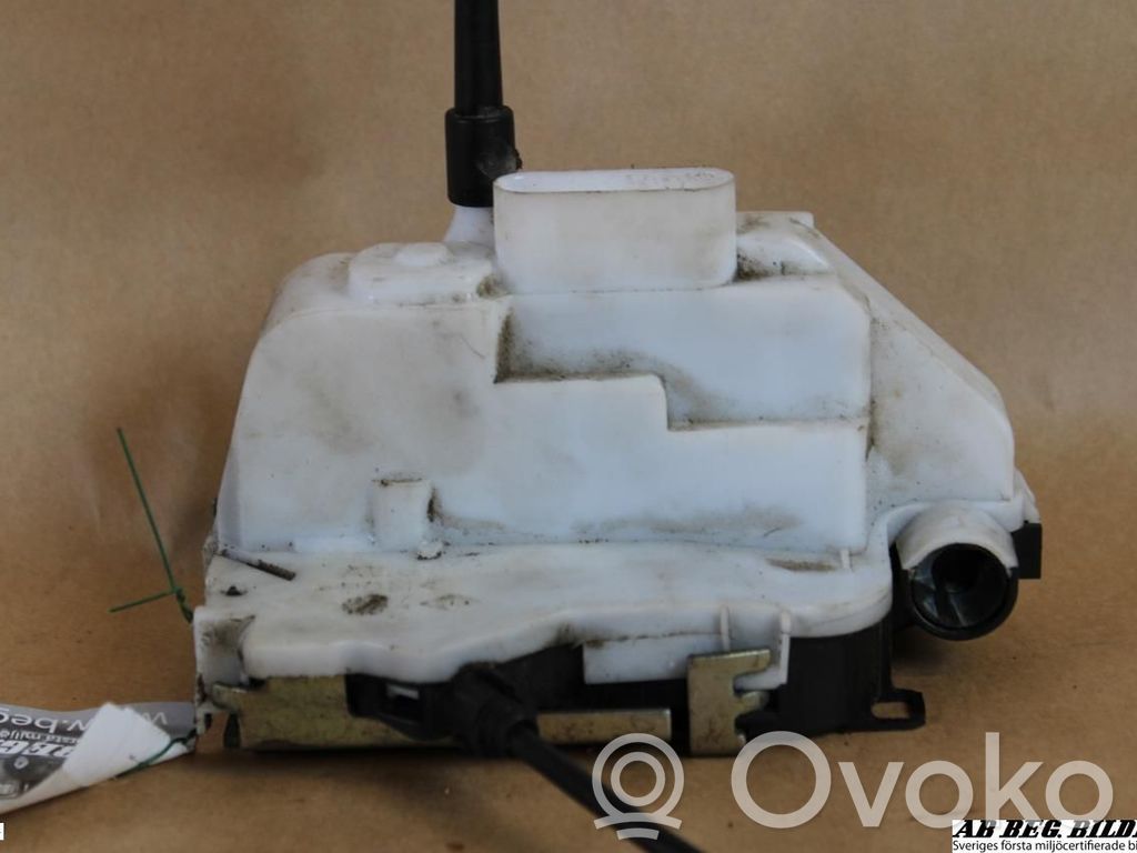 Citroen C3 Priekšpusē slēdzene 