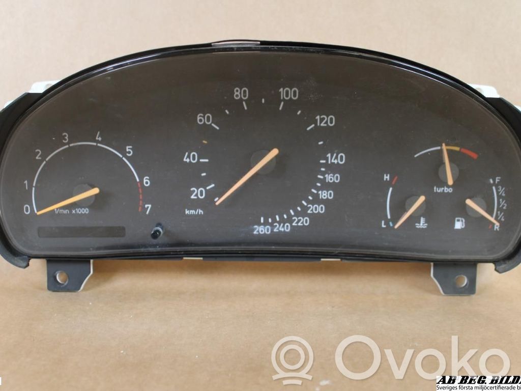 Saab 9-5 Speedometer (instrument cluster) 