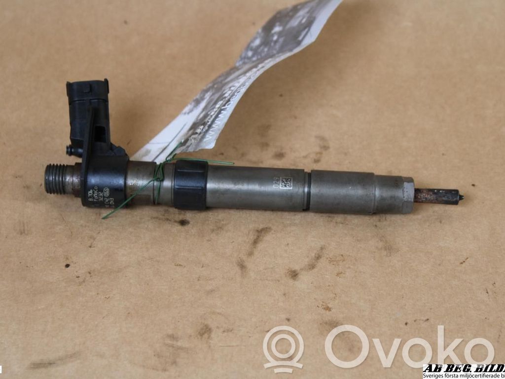 Inyector de combustible   LR022335,LR056366,008403271