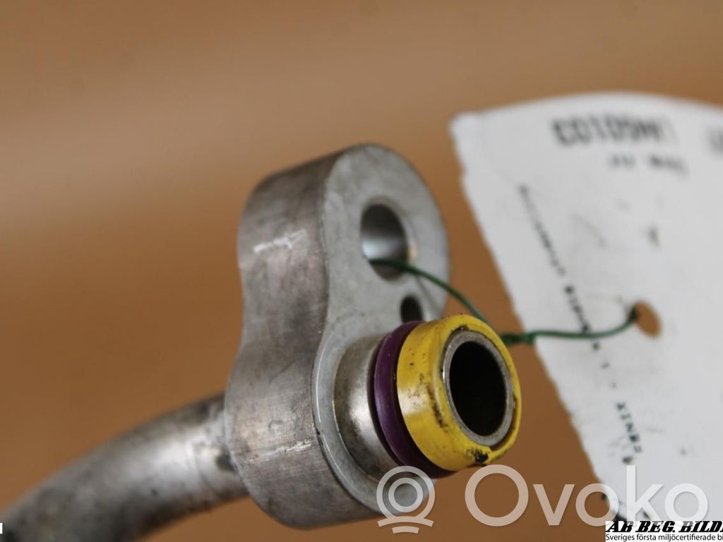 Ilmastointilaitteen putki (A/C)   692784504