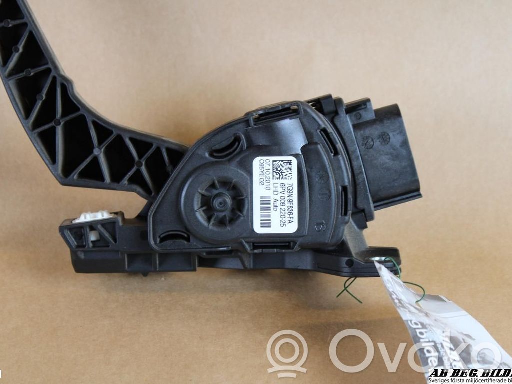 Land Rover Freelander 2 - LR2 Pedał gazu / przyspieszenia 