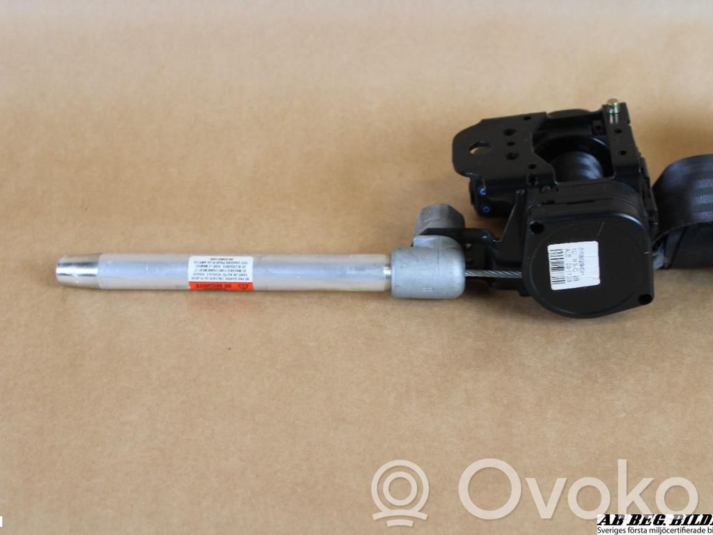 Volvo V70 Cinturón trasero 