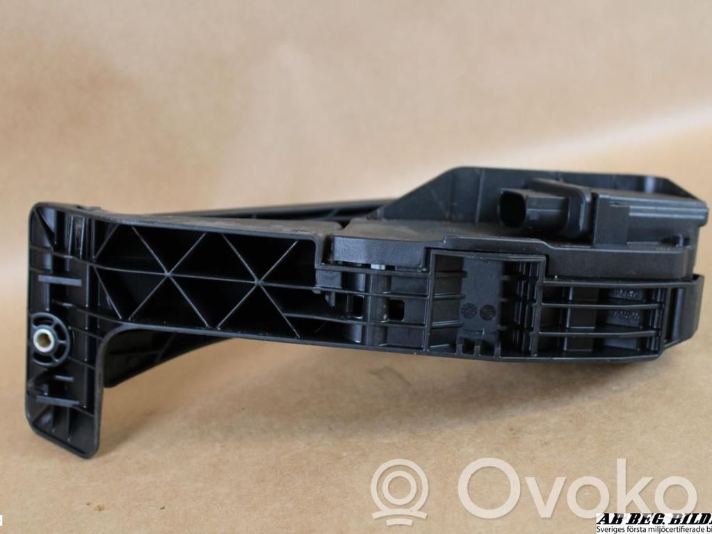 BMW 1 E81 E87 Accelerator throttle pedal 