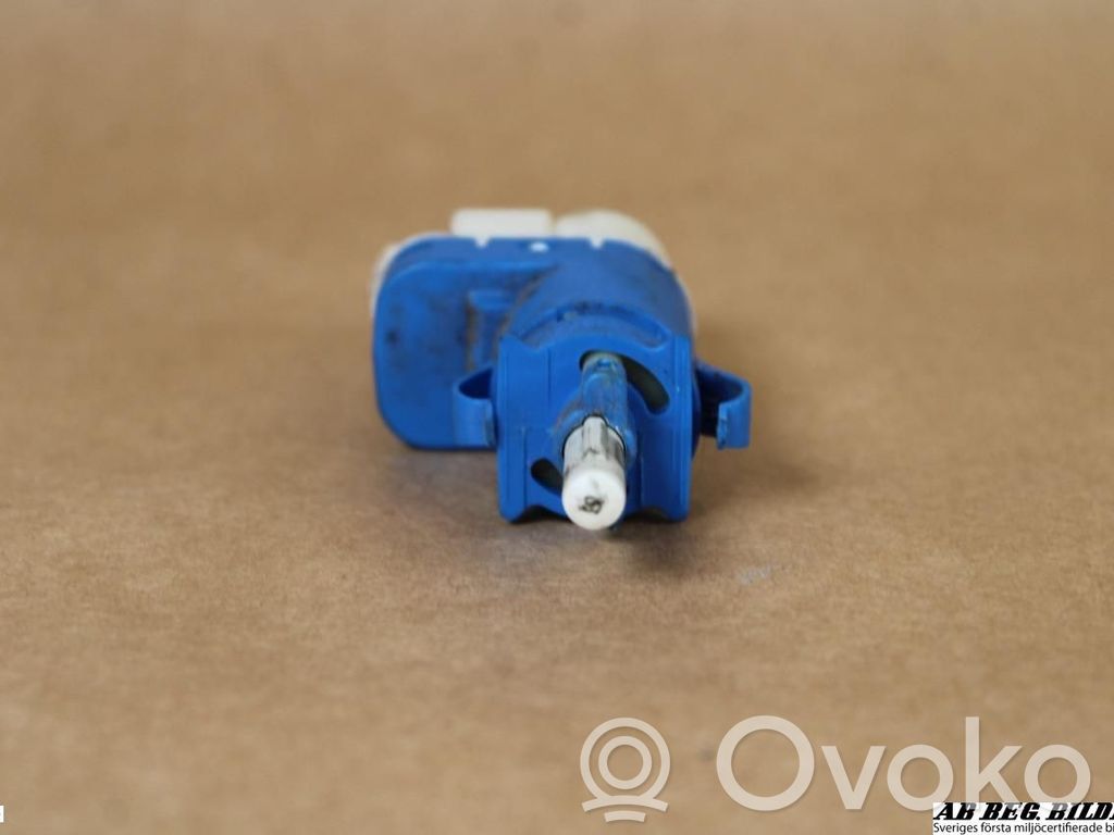 Volvo V70 Clutch pedal sensor 