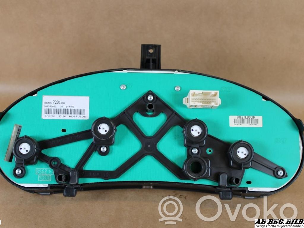 Peugeot 206 Speedometer (instrument cluster) 