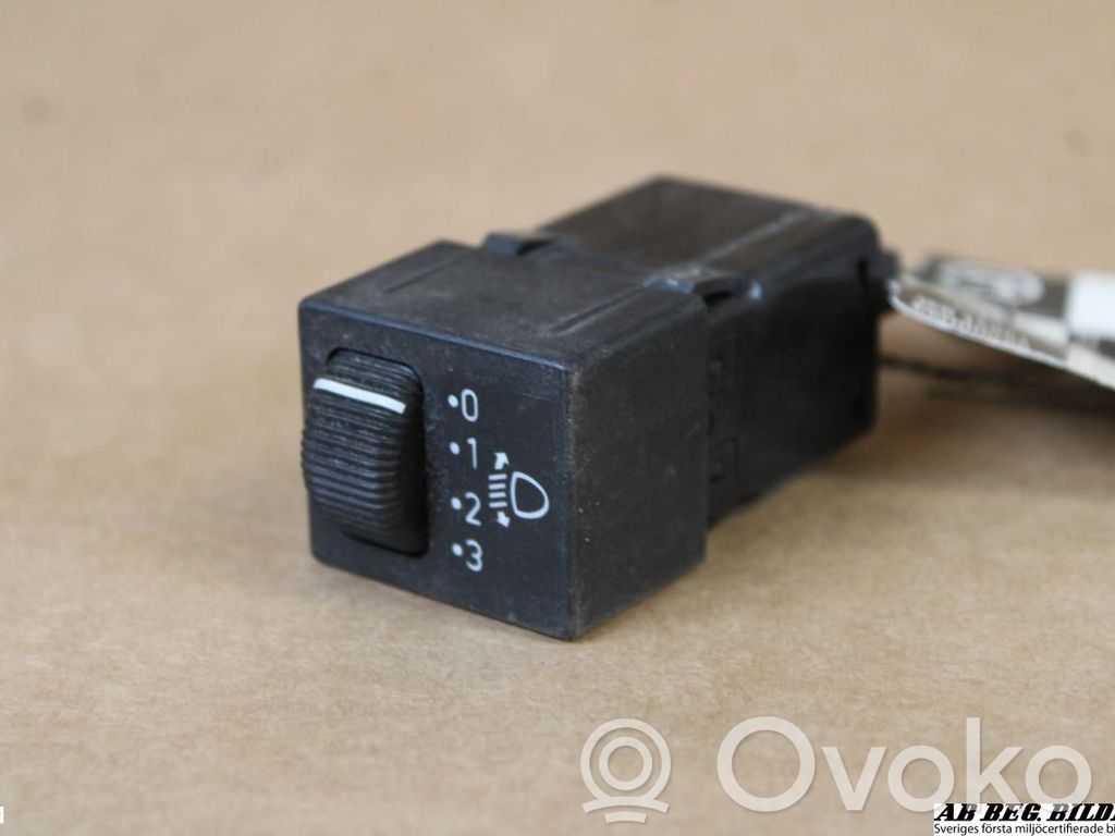 Panel lighting control switch   9527904