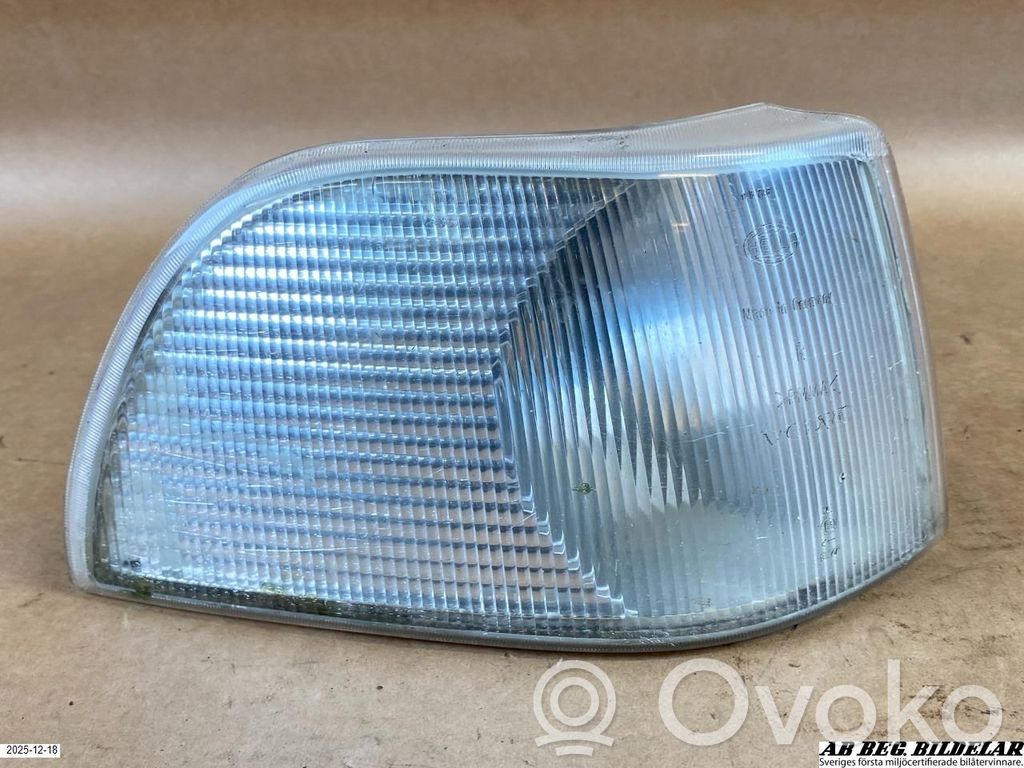 Volvo S70  V70  V70 XC Front indicator light 