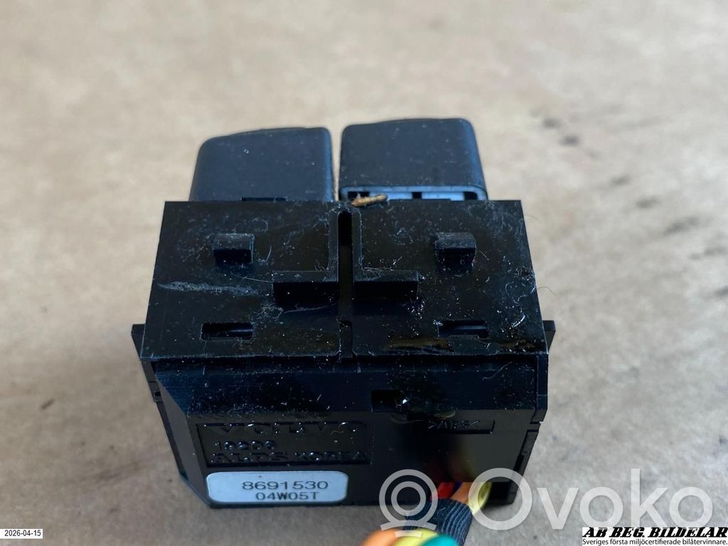 ESP (stability program) switch   8691530