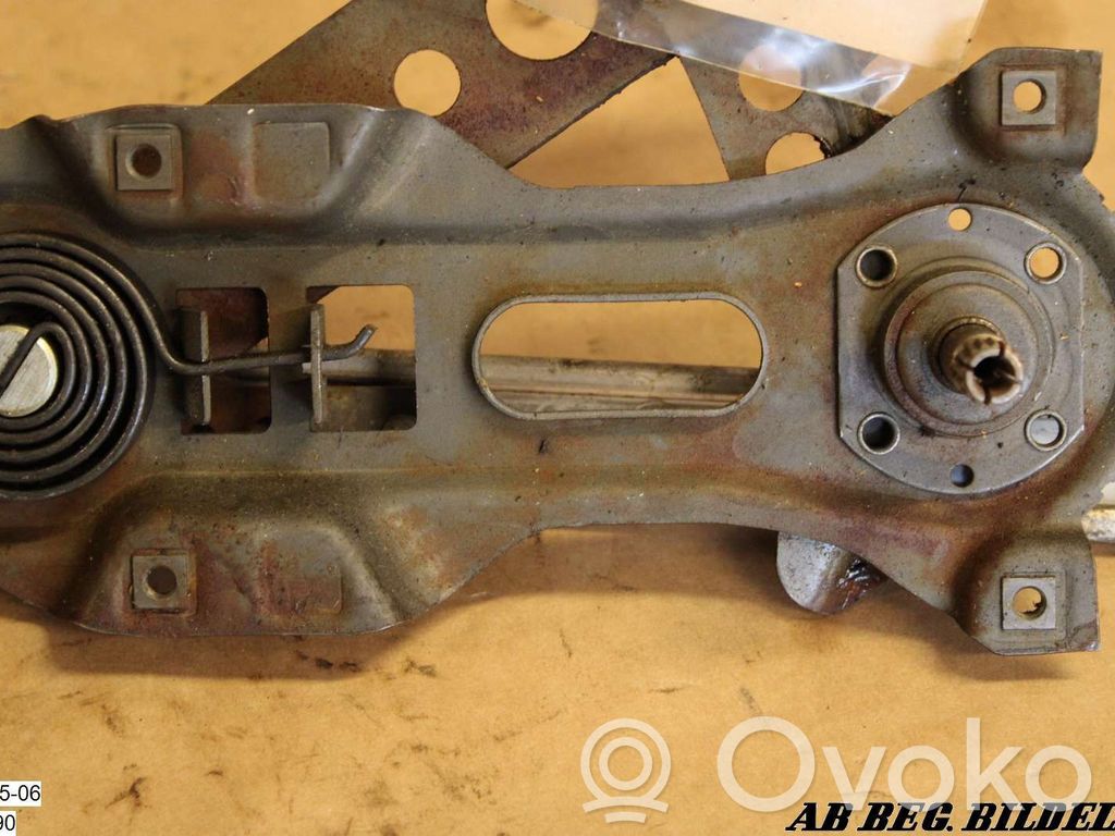 Volvo V50 Front window lifting mechanism without motor 