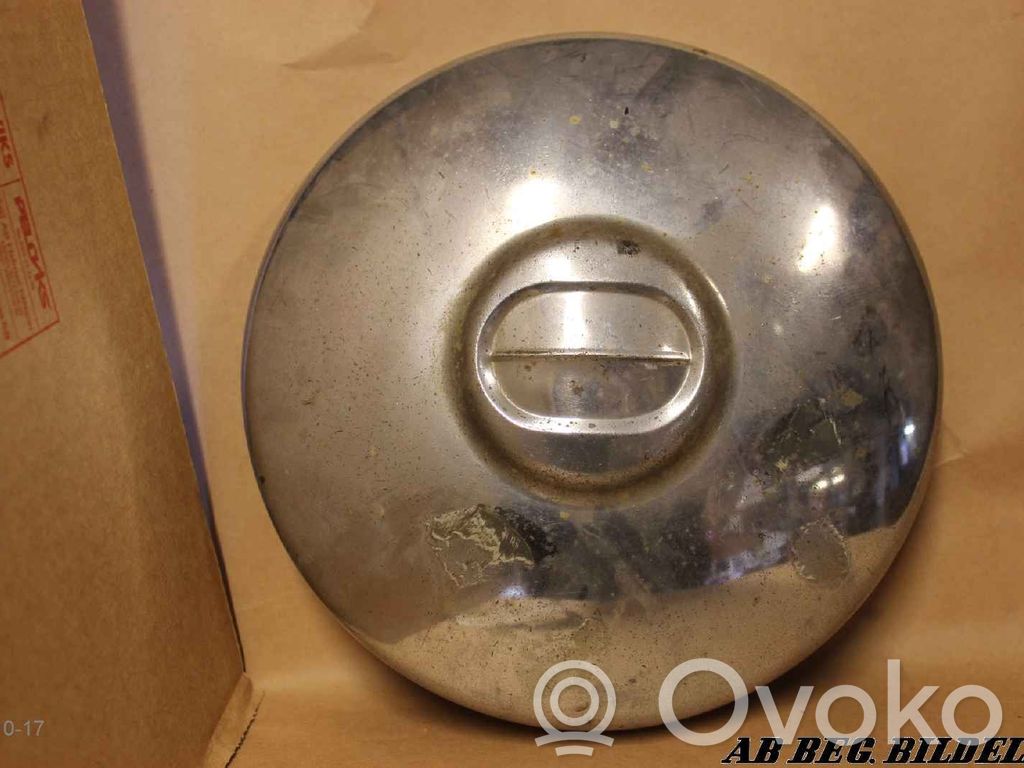 Opel Kapitan Capac roată original 