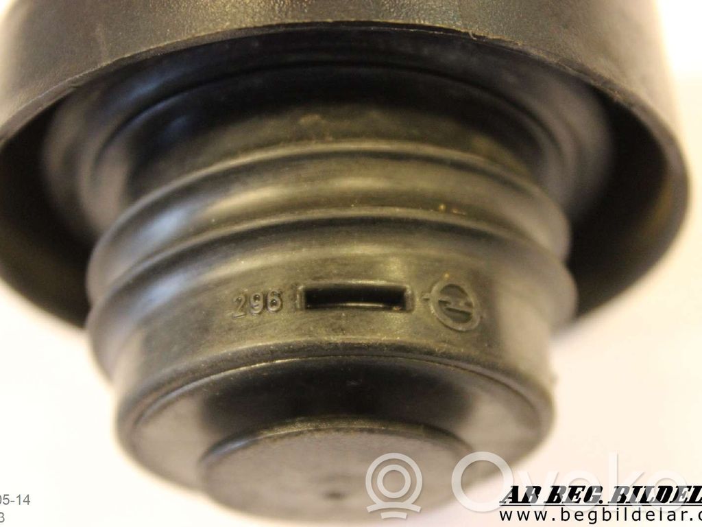 Opel Omega B1 Bouchon de réservoir essence