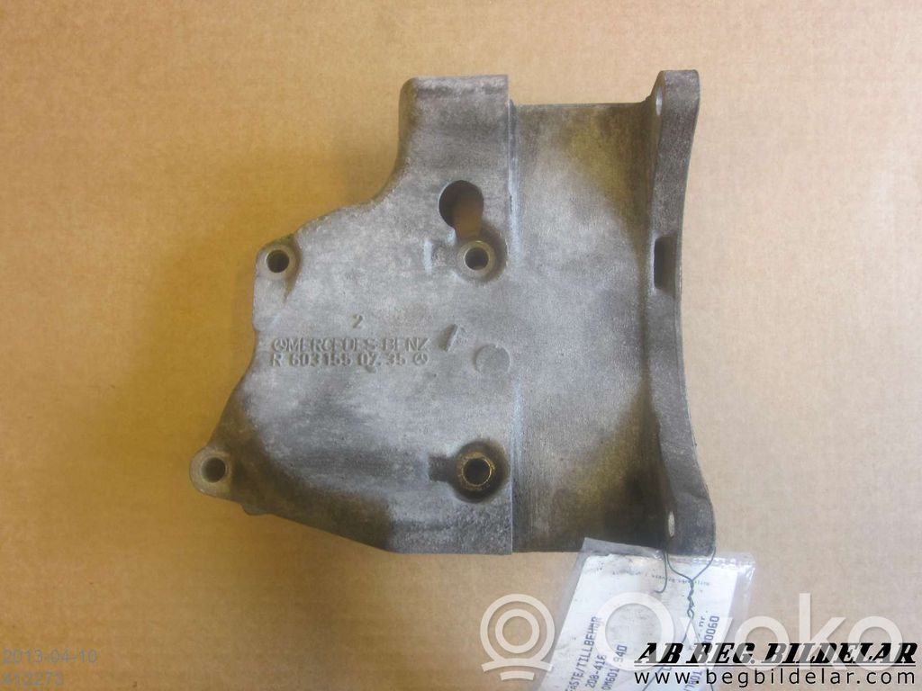 Mercedes-Benz Sprinter W901 W902 W903 W904 Mocowanie alternatora 