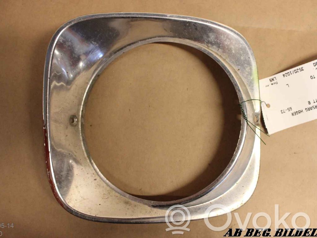 Opel Kadett B Moulure sous phares