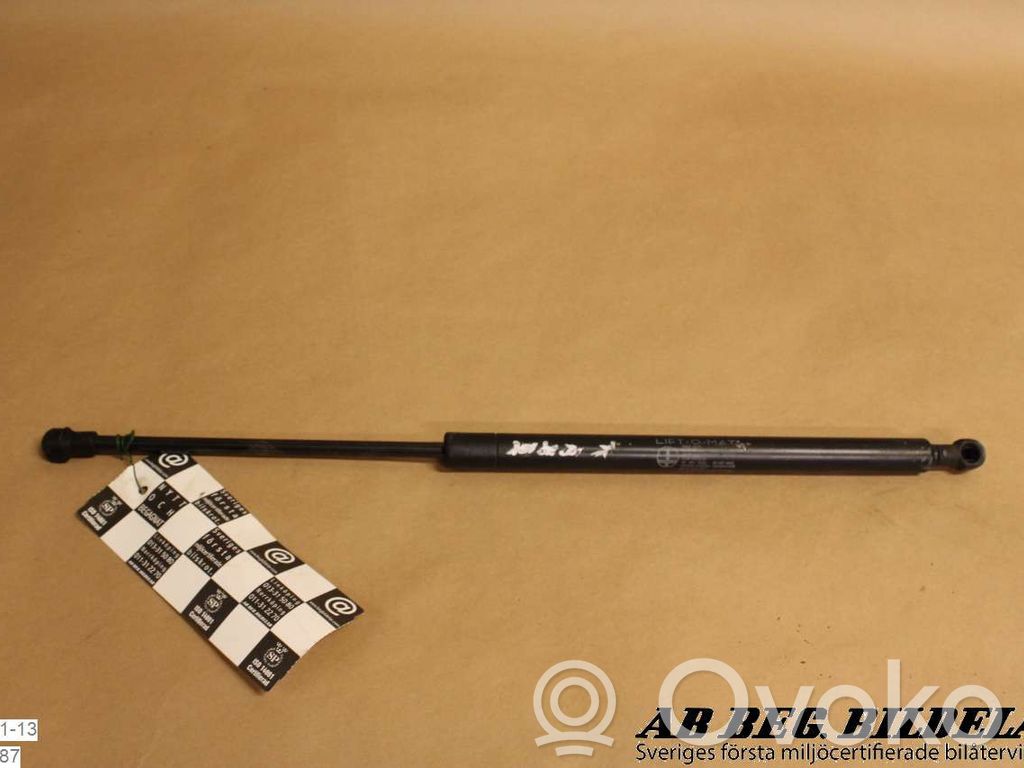 Citroen Xsara Konepellin kaasujousi