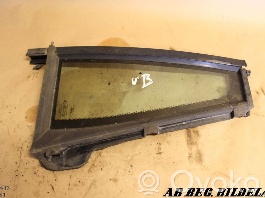 Ford Mondeo Mk III Vetro del finestrino della portiera posteriore 