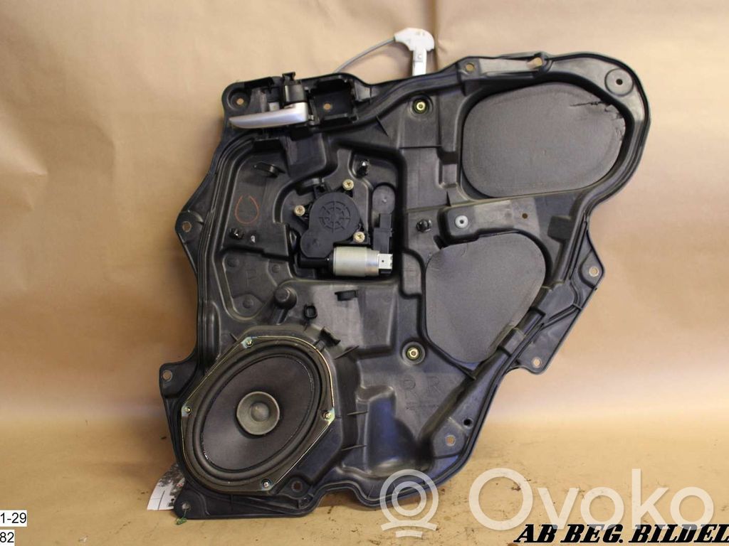 Mazda 3 I Mécanisme de lève-vitre avant sans moteur