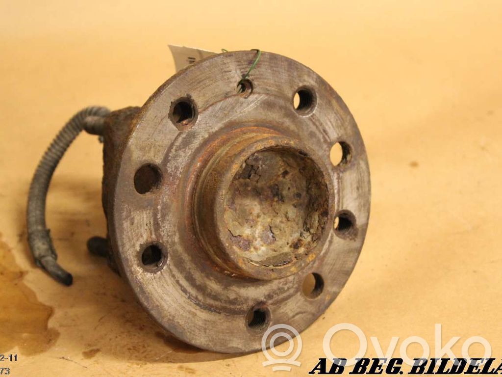 Opel Astra H Front wheel hub