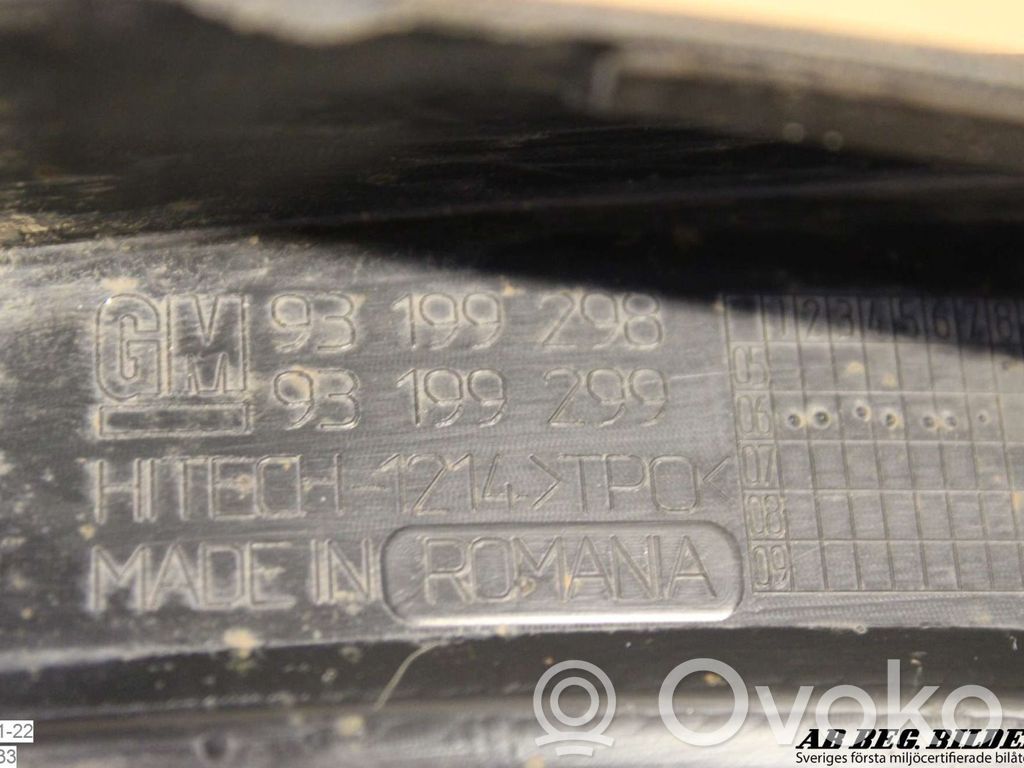Opel Zafira B Priekšējais dubļusargs 