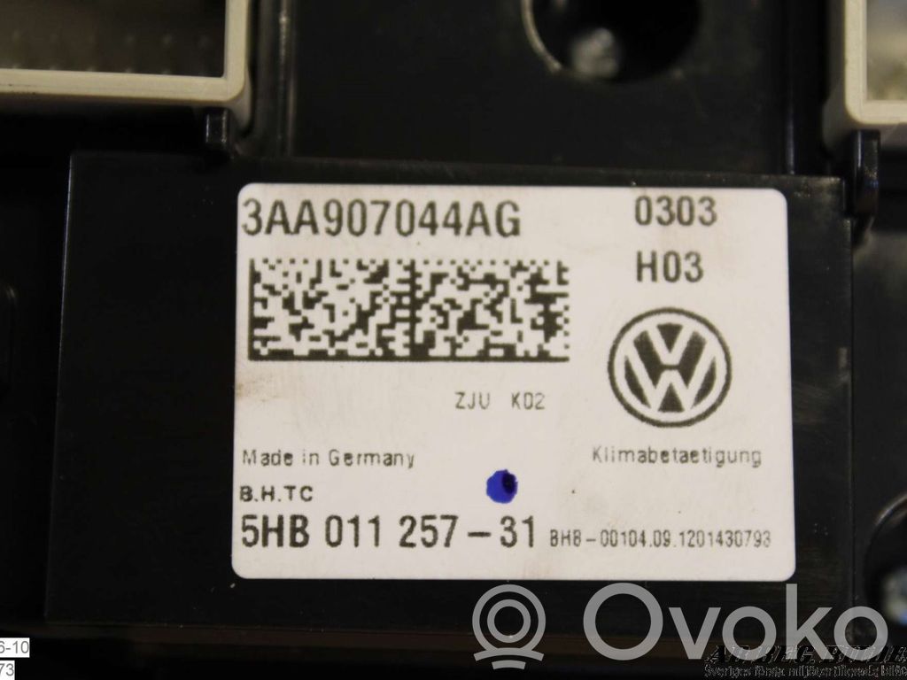 Volkswagen PASSAT B7 Unité de contrôle climatique 