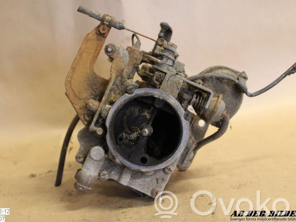 Toyota Hiace (H11, H20, H30, H40) Carburador