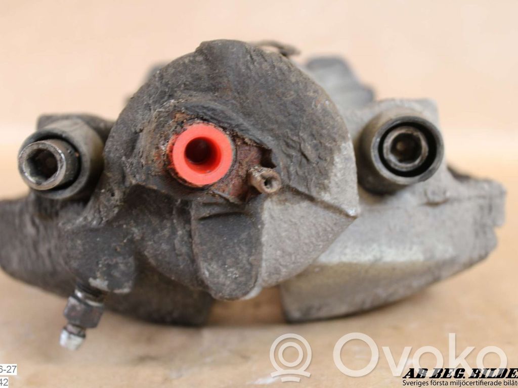 Skoda Octavia Mk2 (1Z) Caliper de freno delantero