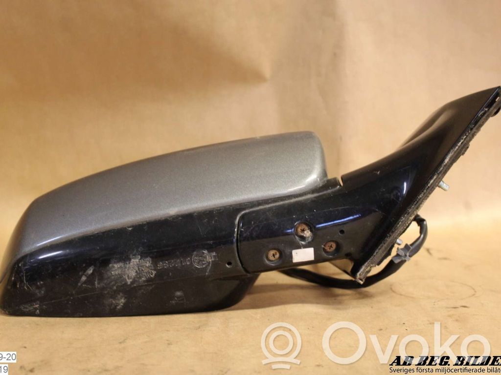 Nissan Murano Z50 Front door electric wing mirror