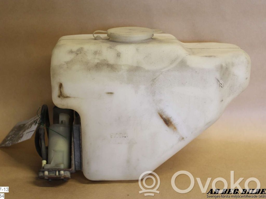 Volvo 240 Langų skysčio bakelis 